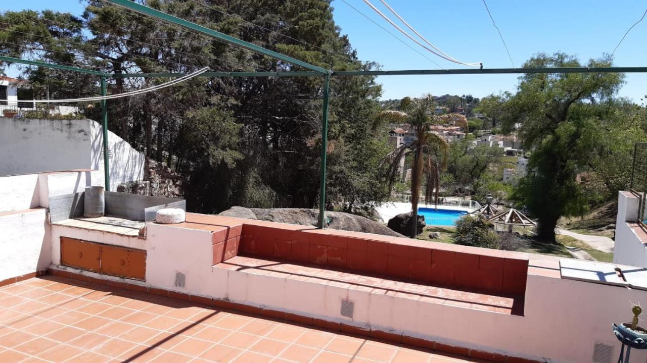 Departamentos Carlos Paz Bajada Al Lago ヴィラ・カルロス・パス エクステリア 写真