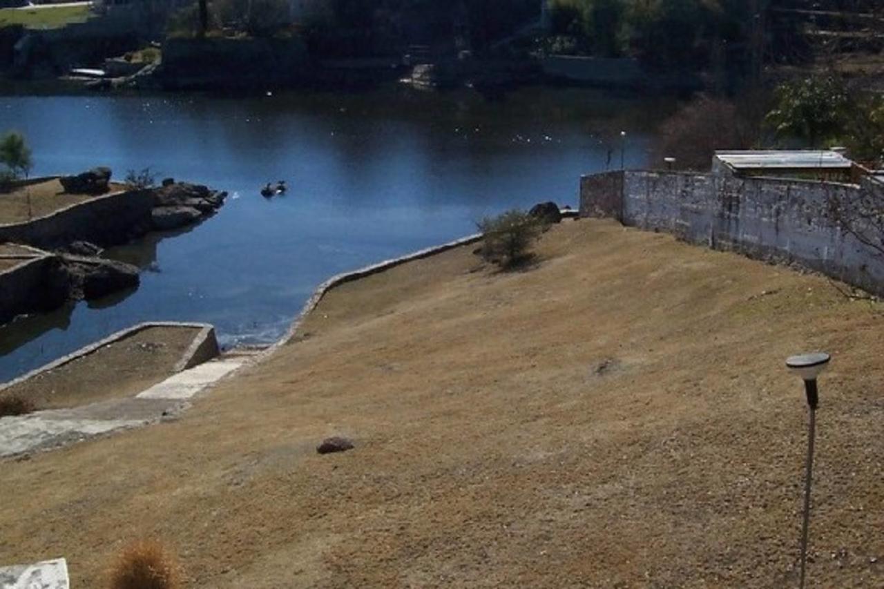Departamentos Carlos Paz Bajada Al Lago ヴィラ・カルロス・パス エクステリア 写真